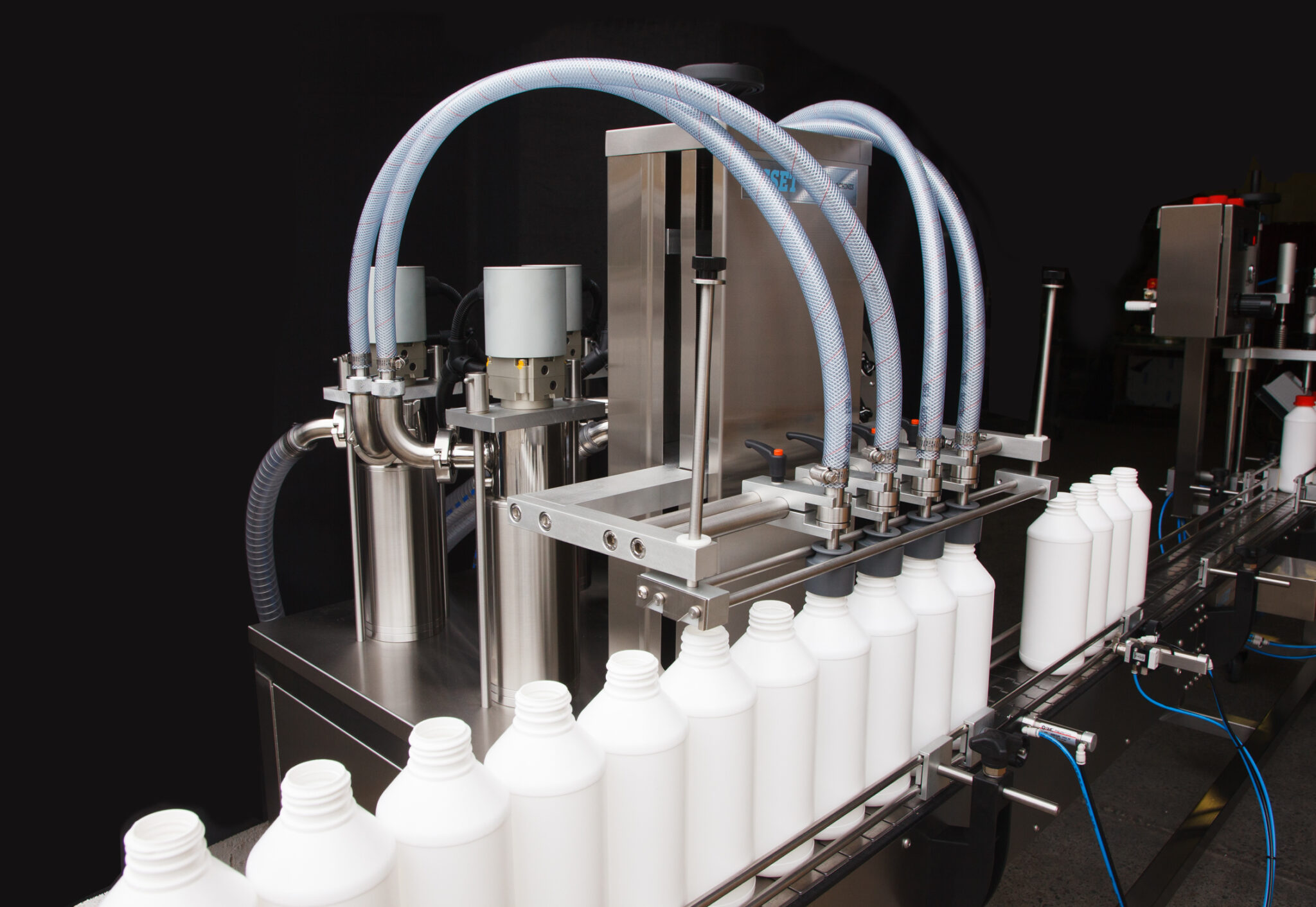 liquid filling machine