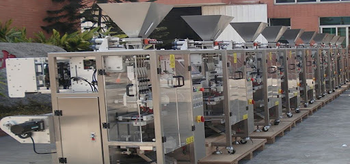 pouch packing machine