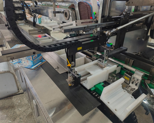 Tongue Inserting Cartoning Machine (Medium Carton)