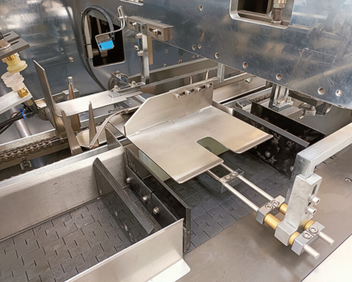 Tongue Insert with paper hanger Cartoning Machine (Medium Carton)